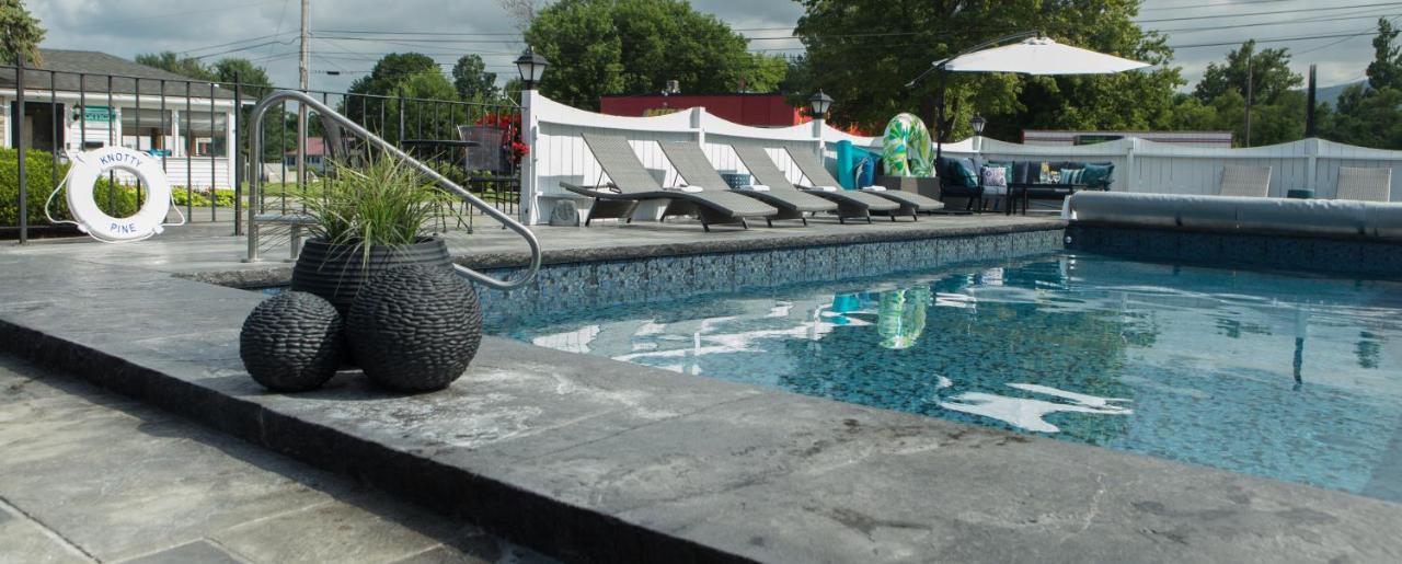 Knotty Pine Motel Bennington Ngoại thất bức ảnh