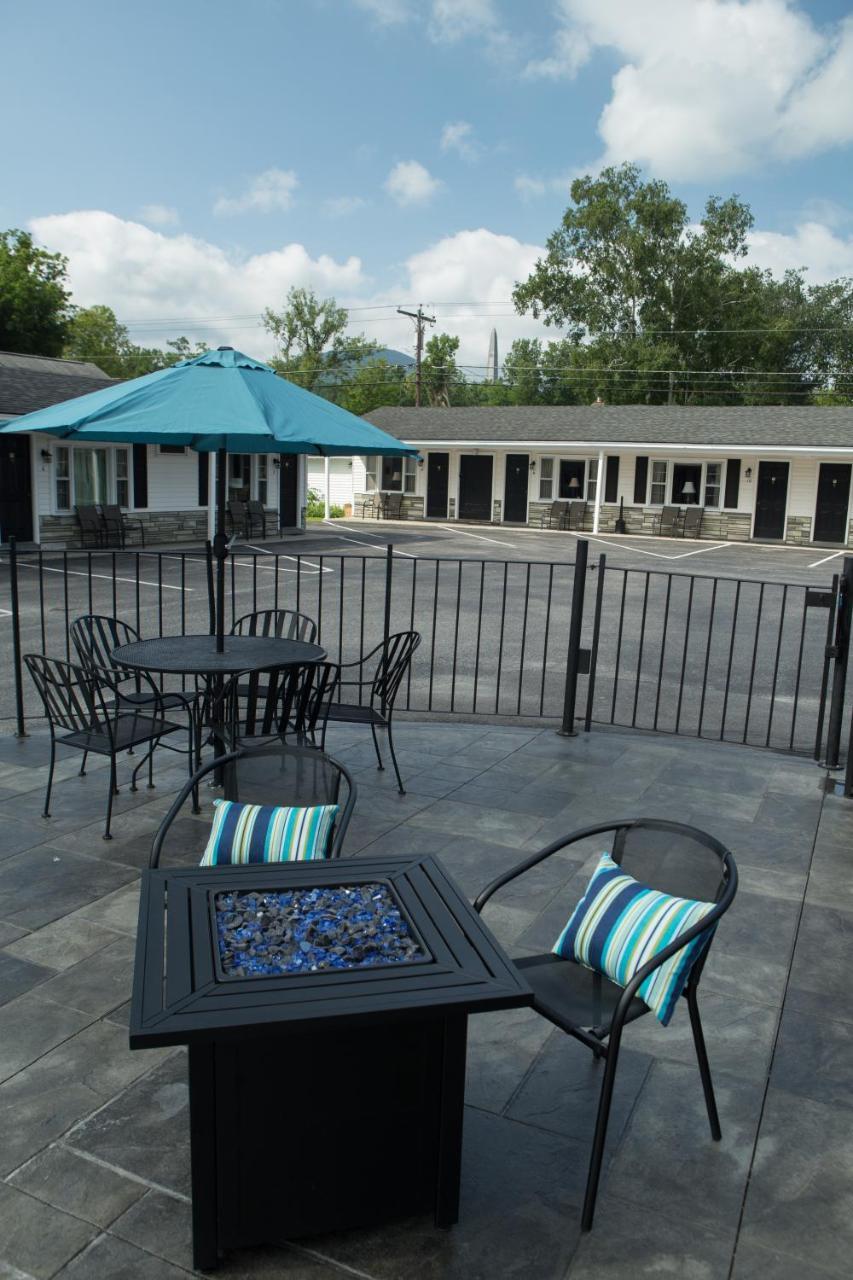 Knotty Pine Motel Bennington Ngoại thất bức ảnh